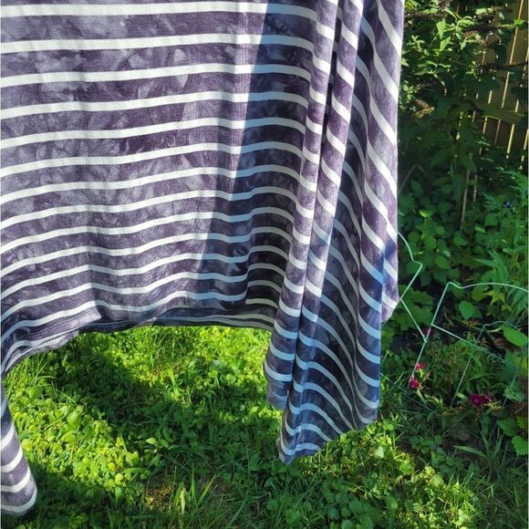 Sharkbite Tunic  - Picture 2 of 8